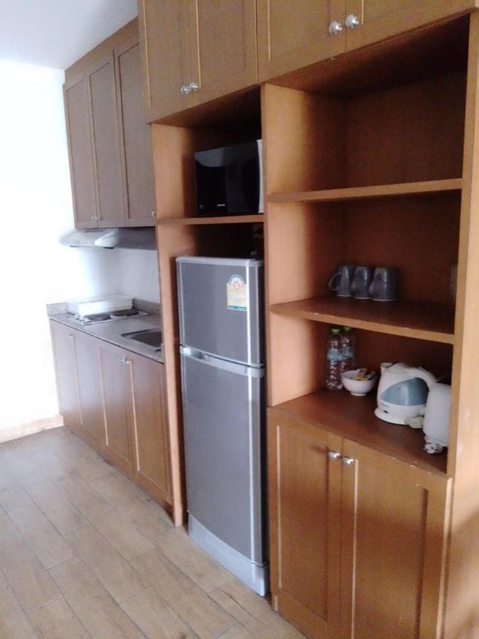 View Talay 6 Suite Apartments Pattaya Bagian luar foto