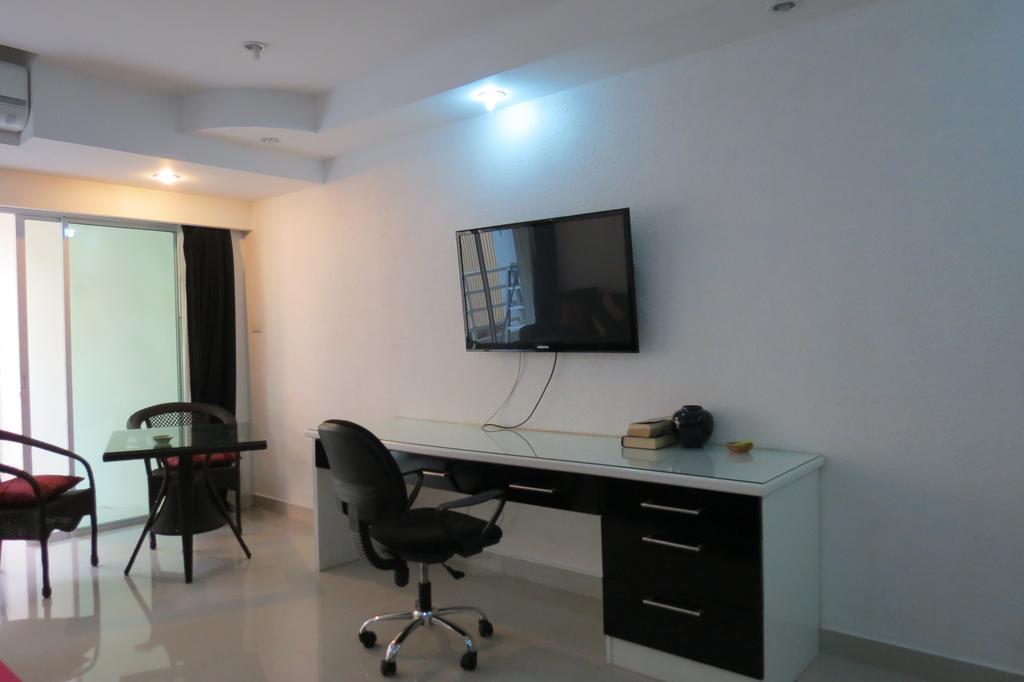 View Talay 6 Suite Apartments Pattaya Bagian luar foto