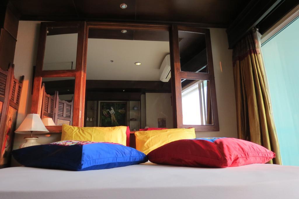 View Talay 6 Suite Apartments Pattaya Bagian luar foto