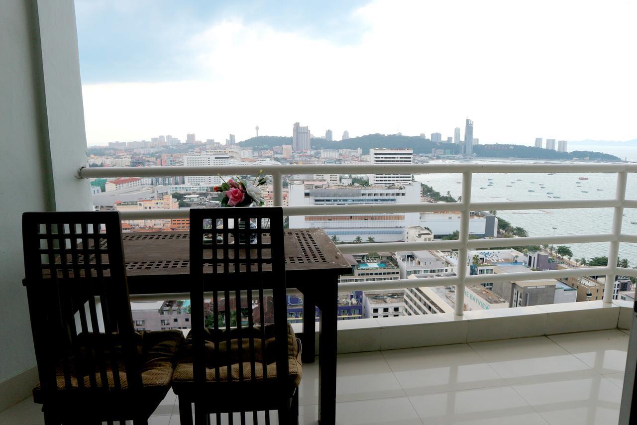 View Talay 6 Suite Apartments Pattaya Bagian luar foto