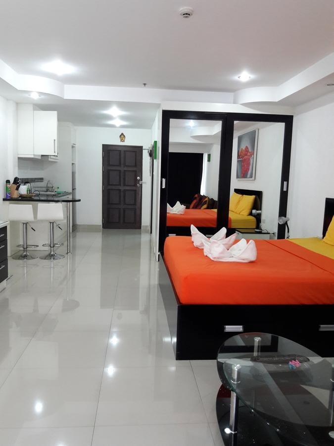 View Talay 6 Suite Apartments Pattaya Bagian luar foto